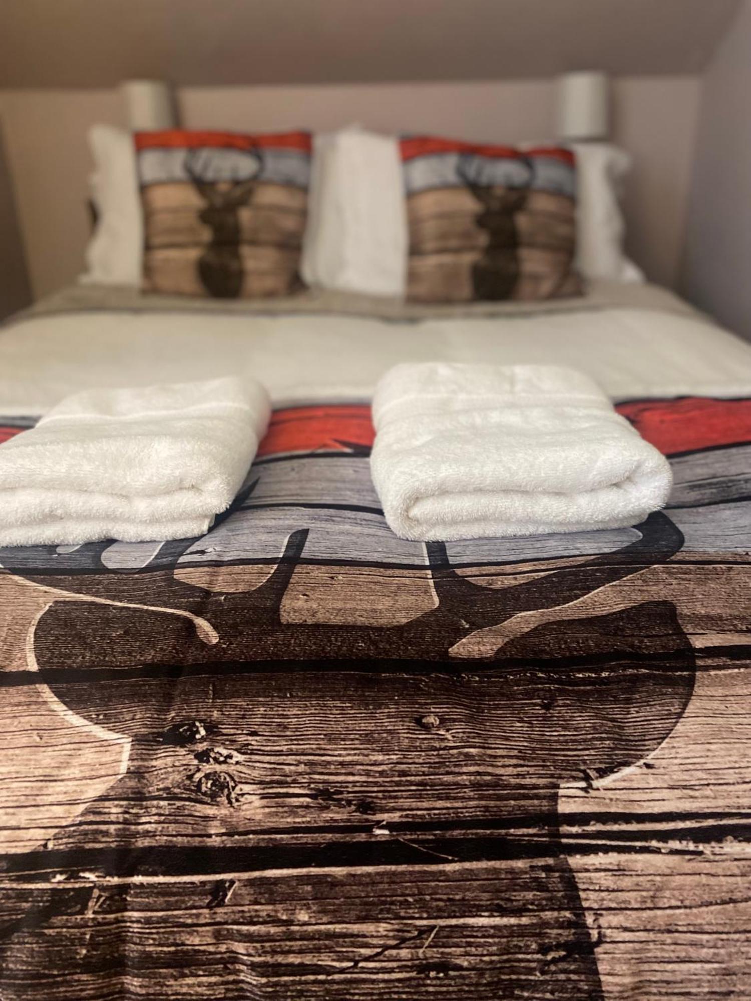 Blue Spruce Bed And Breakfast Muskoka 그라벤허스트 외부 사진