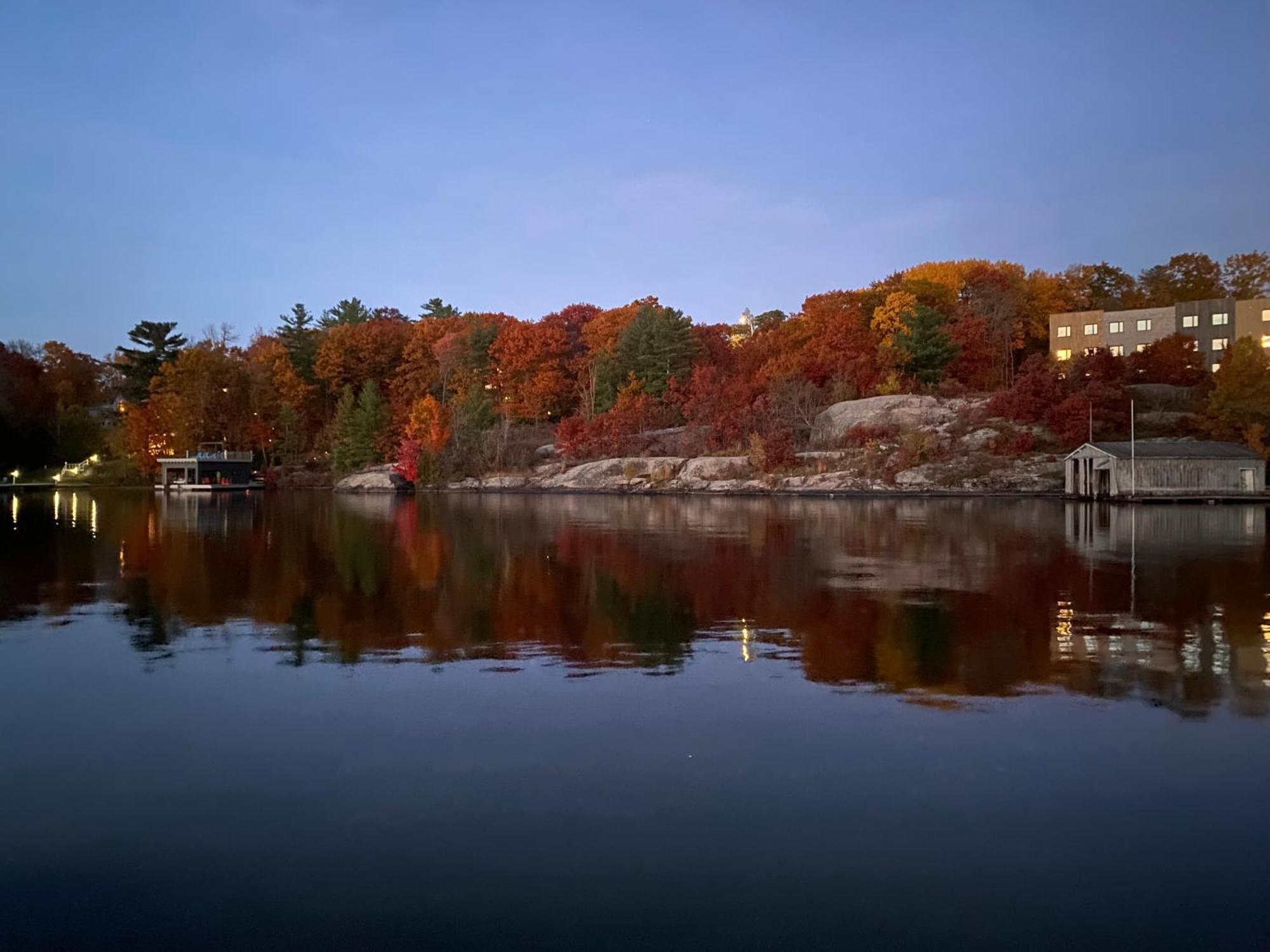 Blue Spruce Bed And Breakfast Muskoka 그라벤허스트 외부 사진