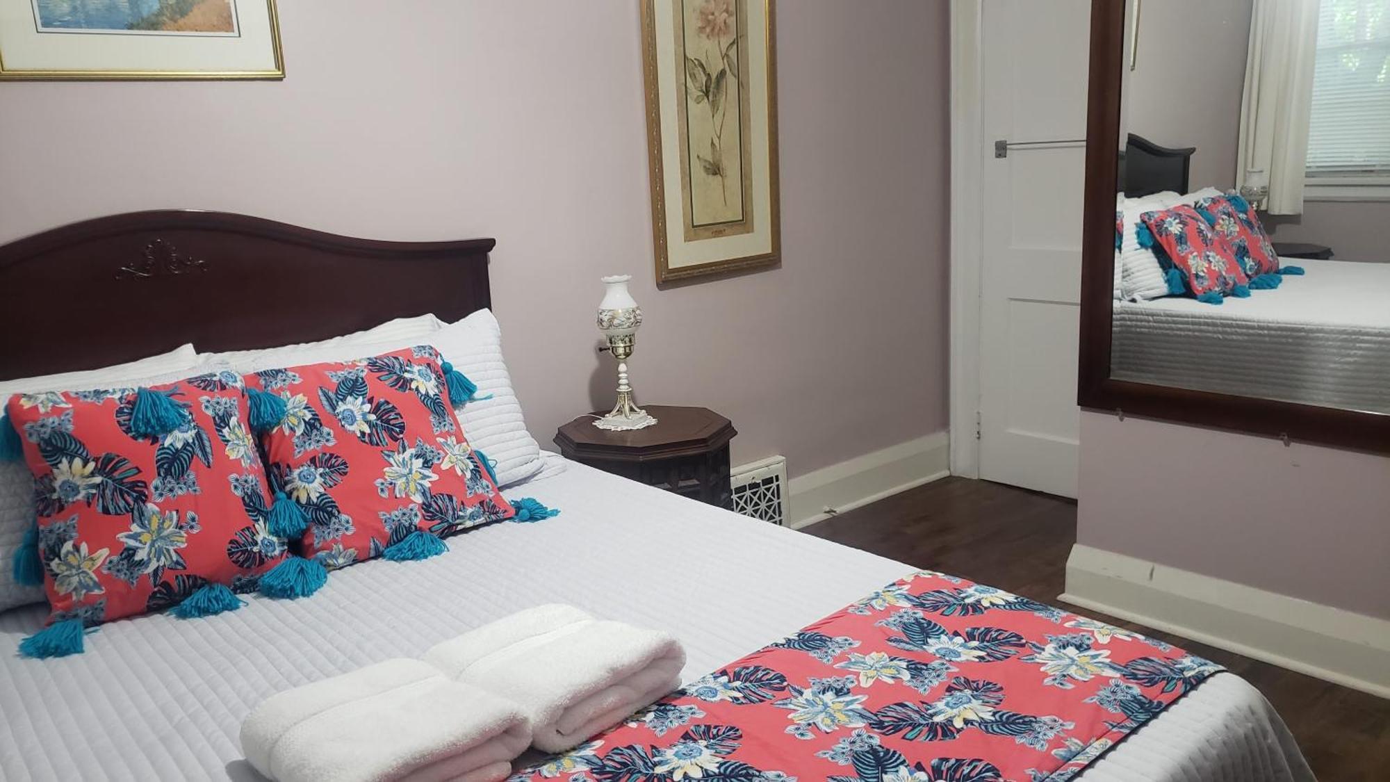 Blue Spruce Bed And Breakfast Muskoka 그라벤허스트 외부 사진